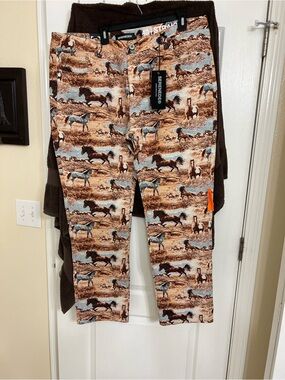Serenbe Horse-Print Tapestry Pants - Brown & Blue